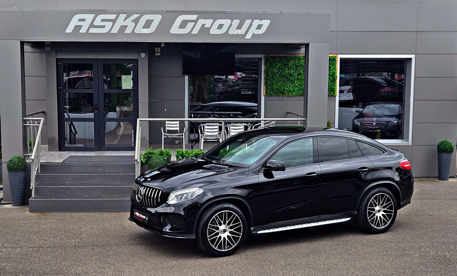 Mercedes-Benz GLE Coupe AMG/GERMANY/DISTR/CAMERA/CAR PLAY/AMBI/KEY GO/LIZI, снимка 17 - Автомобили и джипове - 54519720