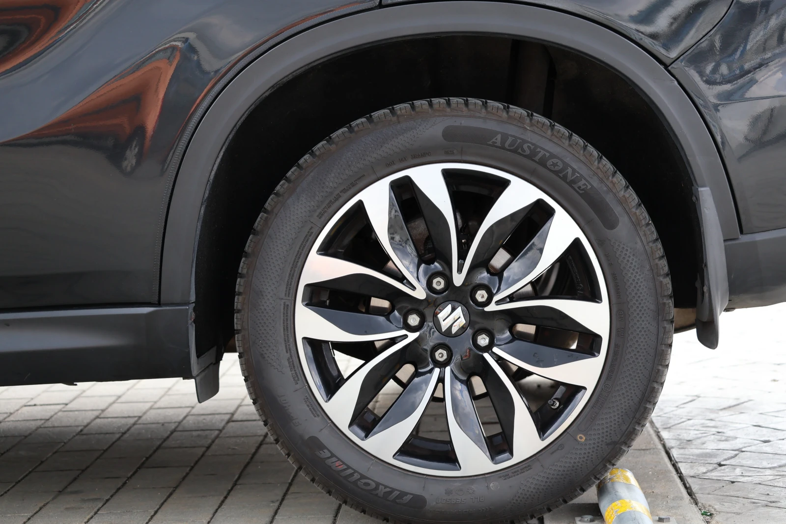 Suzuki Vitara 1, 6 DDIS, снимка 4 - Автомобили и джипове - 54737798