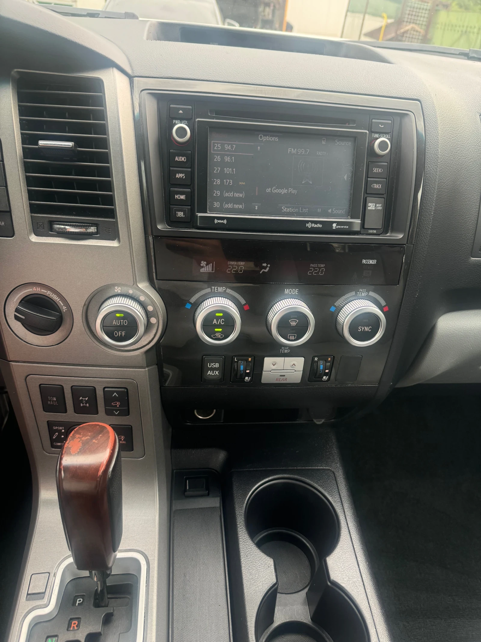Toyota Sequoia Platinum, снимка 11 - Автомобили и джипове - 54868518