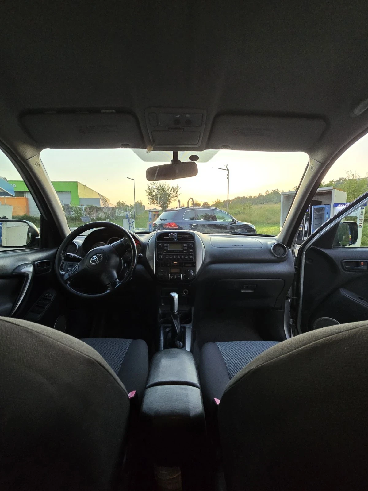 Toyota Rav4 D-4D, снимка 6 - Автомобили и джипове - 55095928
