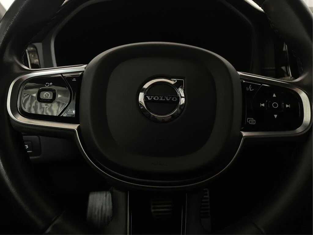 Volvo XC60 B6* R DESIGN* HARMAN* ПАНО* 360* КРАЙНА ЦЕНА, снимка 11 - Автомобили и джипове - 55503380