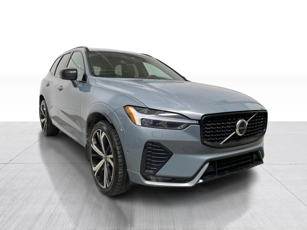 Volvo XC60 B6* R DESIGN* HARMAN* ПАНО* 360* КРАЙНА ЦЕНА, снимка 3 - Автомобили и джипове - 55503380