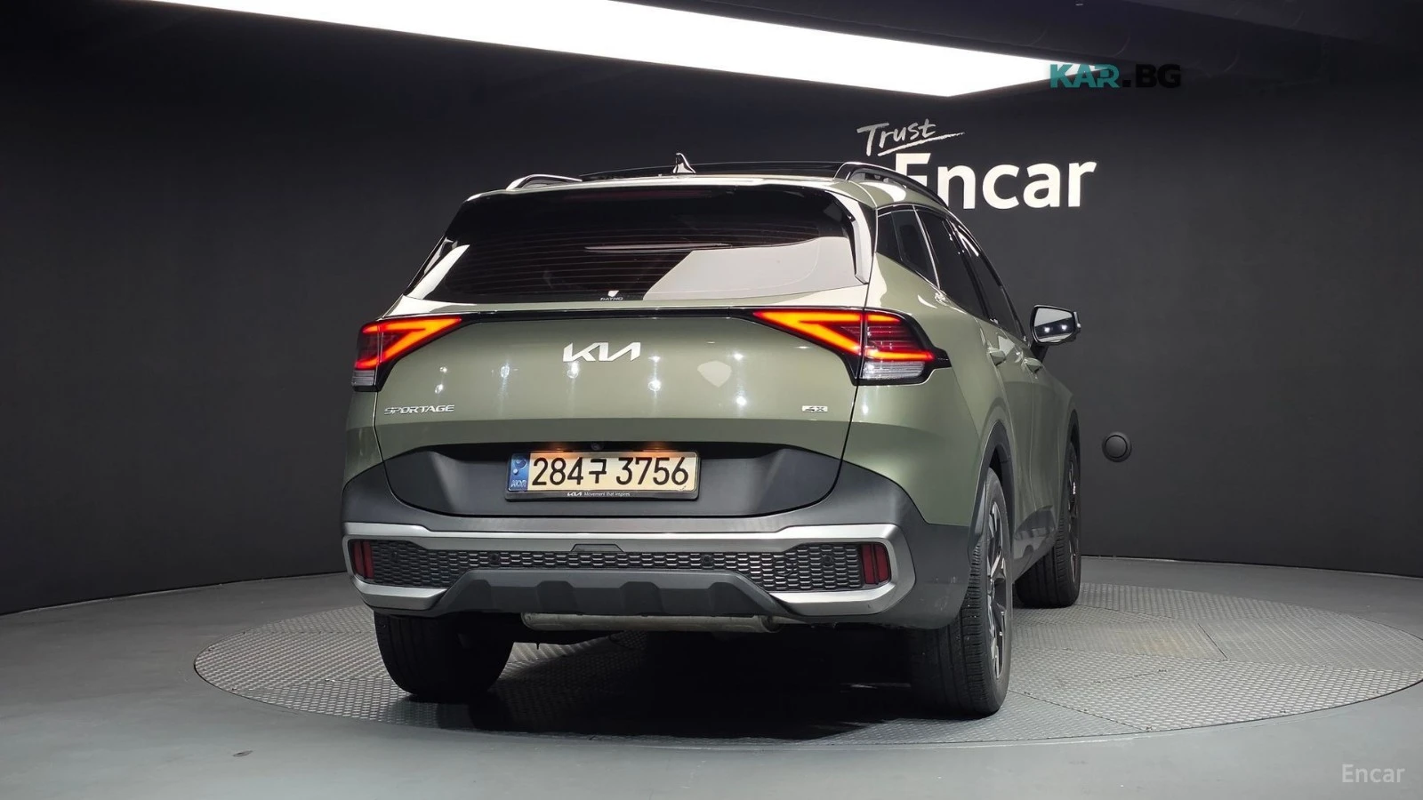 Kia Sportage 1.6T Signature Gravity 4x4* 360* DISTRONIC* PANO* , снимка 4 - Автомобили и джипове - 55802219