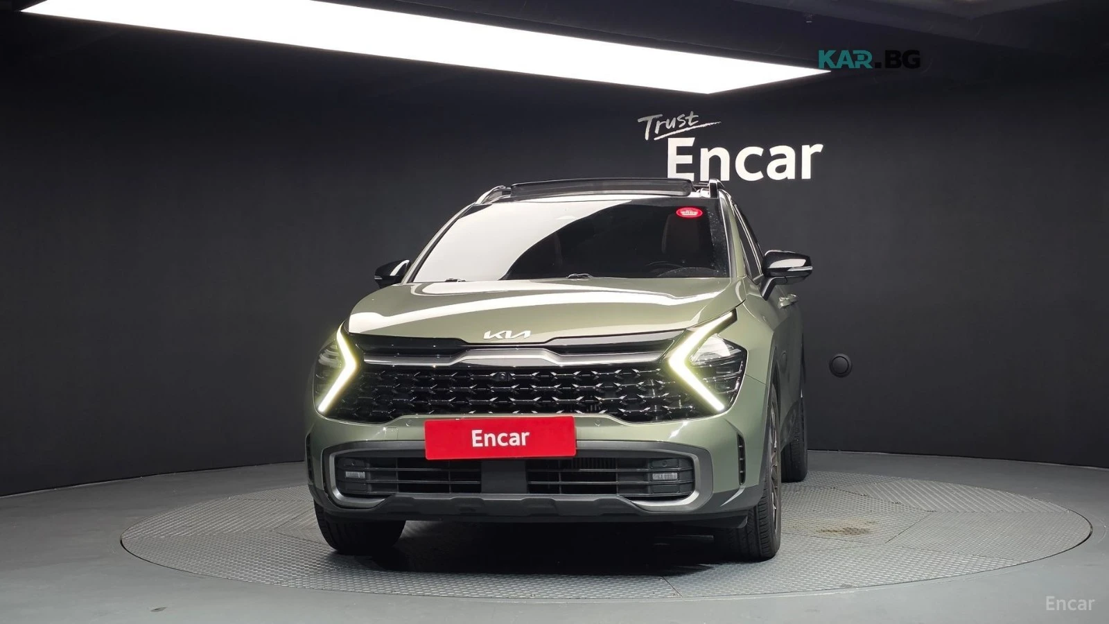 Kia Sportage 1.6T Signature Gravity 4x4* 360* DISTRONIC* PANO* , снимка 2 - Автомобили и джипове - 55802219