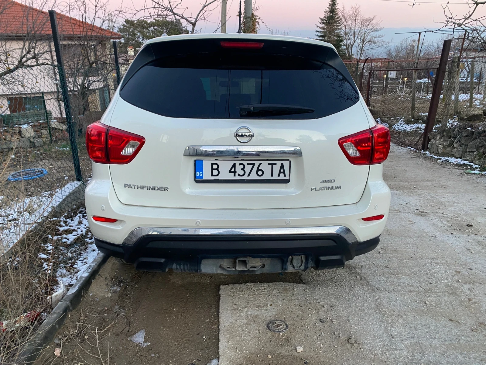 Nissan Pathfinder Platinum , снимка 6 - Автомобили и джипове - 56445647