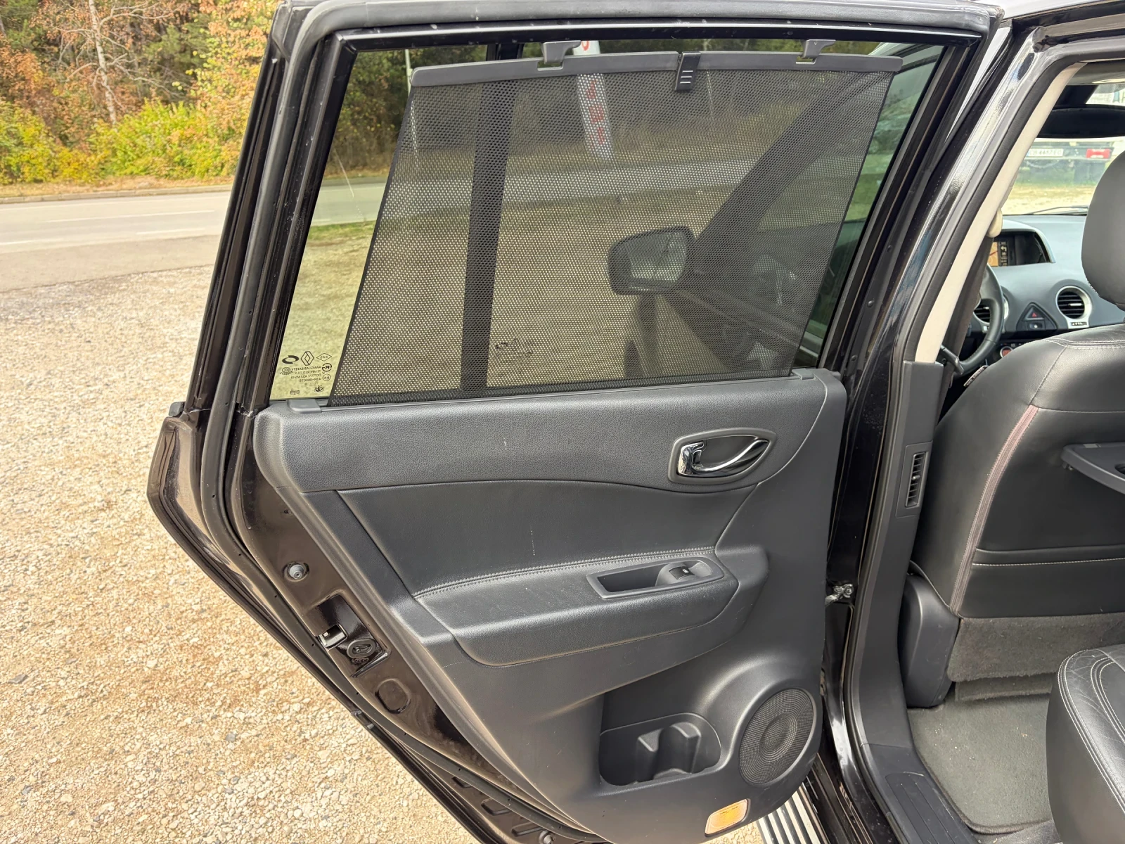 Renault Koleos 4х4, снимка 9 - Автомобили и джипове - 56666708