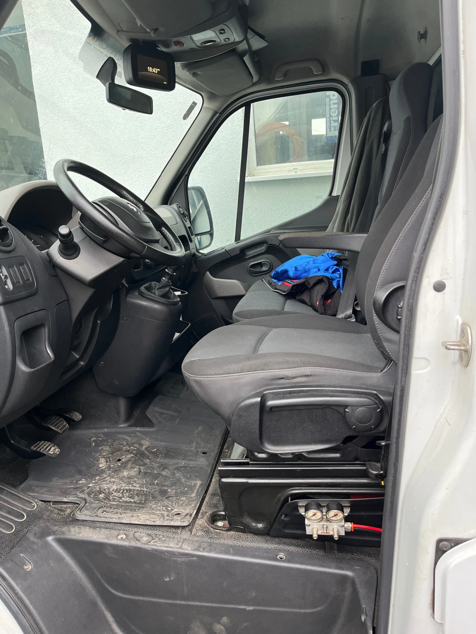 Renault Master, снимка 5 - Бусове и автобуси - 54378425