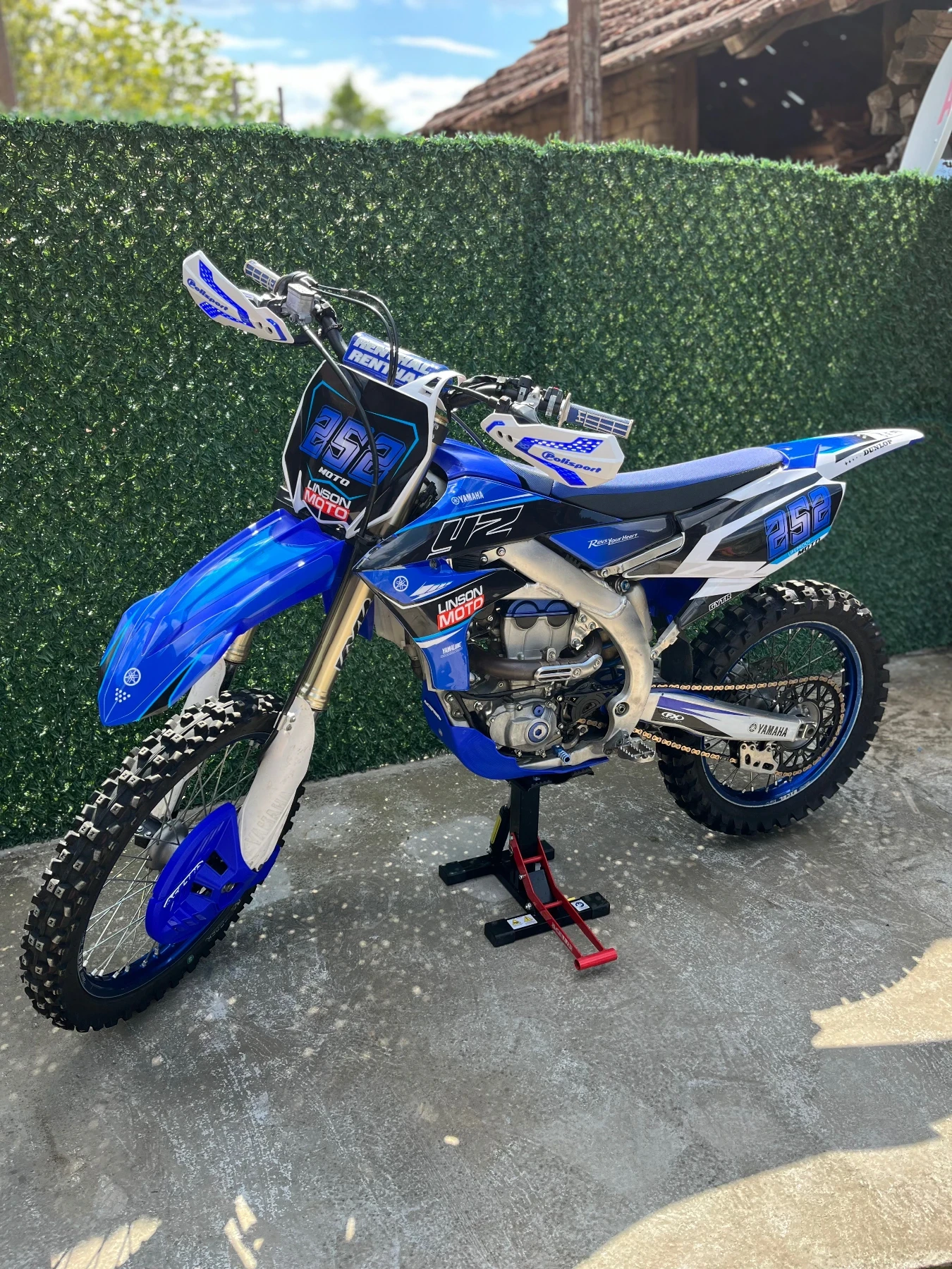 Yamaha Yzf