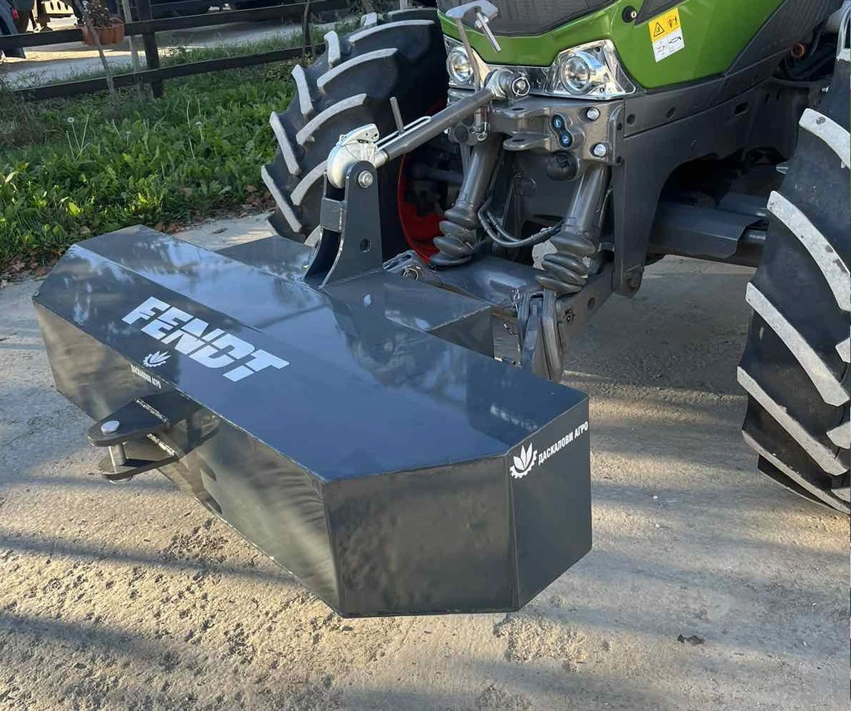 Друг вид Български Тежест за трактор, снимка 1