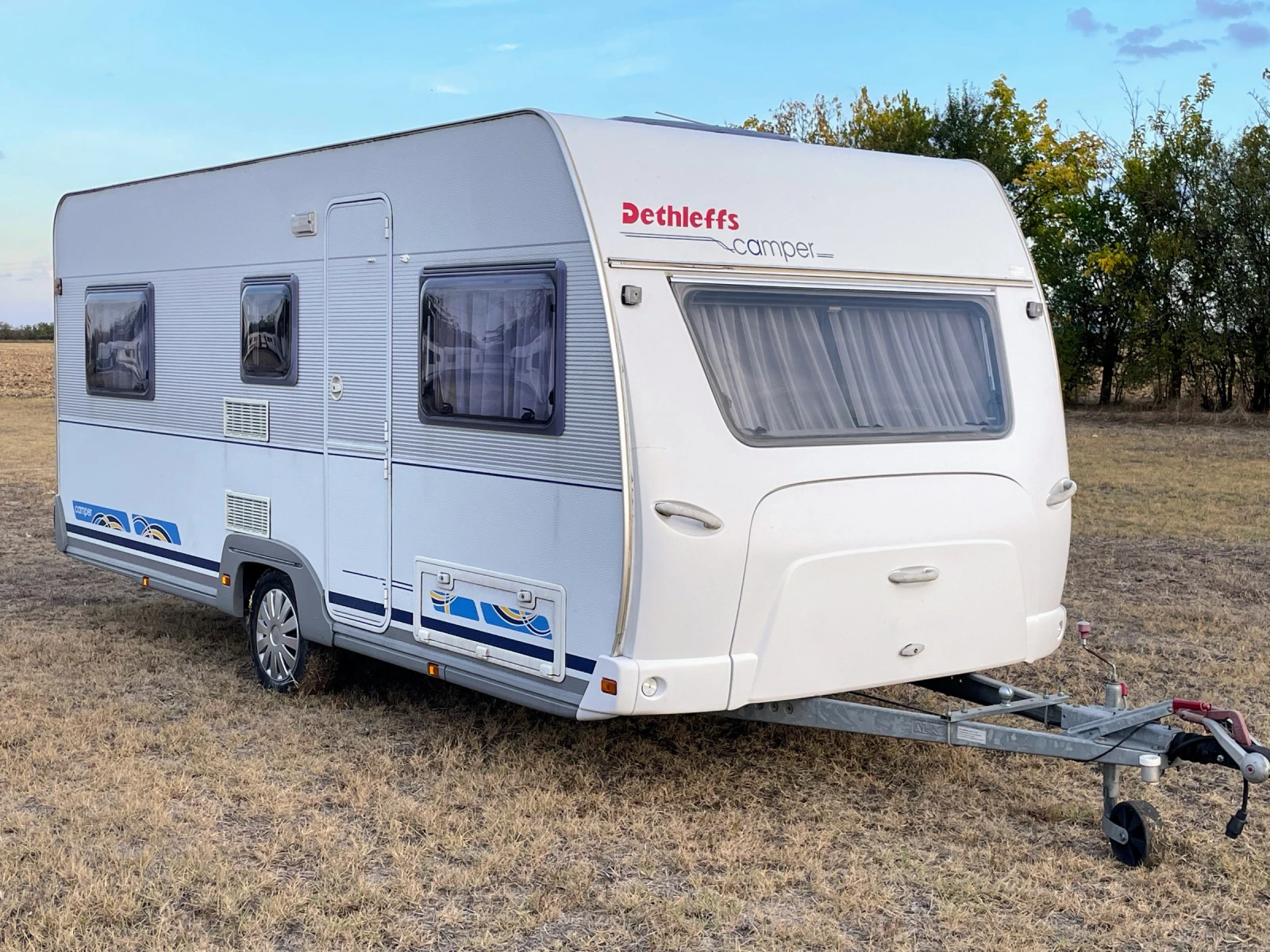 Каравана Dethleffs Camper 520 ФОРСЕЛТ МУВЕР WC - изображение 2