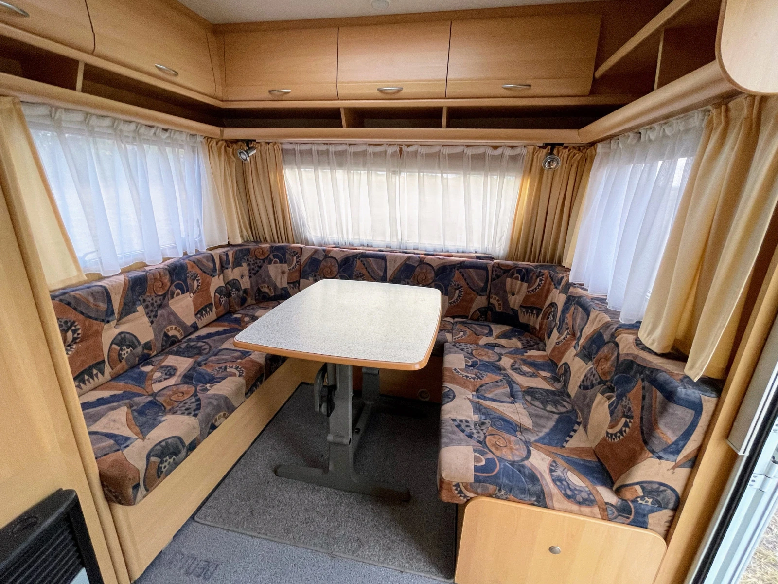 Каравана Dethleffs Camper 520 ФОРСЕЛТ МУВЕР WC - изображение 7