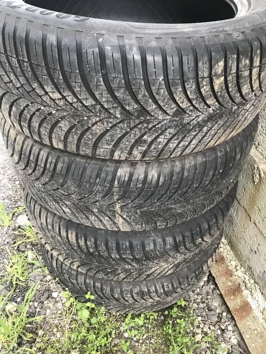 Гуми Всесезонни 225/55R18