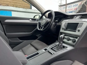 VW Passat 2.0TDI AUT/HIGHLINE/NAVI/СЕРВИЗНА ИСТОРИЯ/ACC, снимка 13