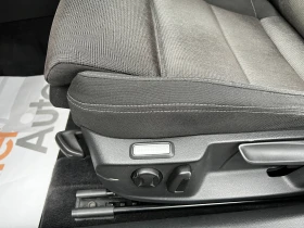 VW Passat 2.0TDI AUT/HIGHLINE/NAVI/СЕРВИЗНА ИСТОРИЯ/ACC, снимка 9