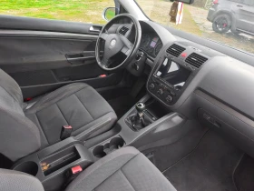 VW Golf V - 2500 € / 4889.57 лв. - 81948810 8