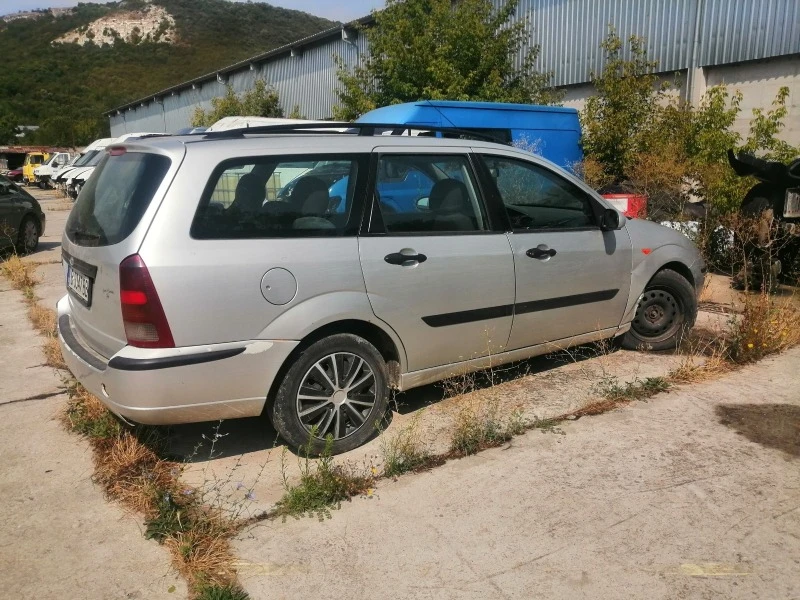 Ford Focus 1.8TDDI, снимка 2 - Автомобили и джипове - 41953271