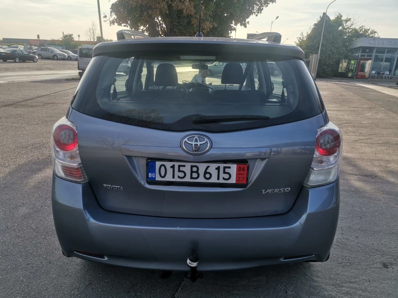 Toyota Verso  2.0 D-4D/7м., снимка 5 - Автомобили и джипове - 47606226