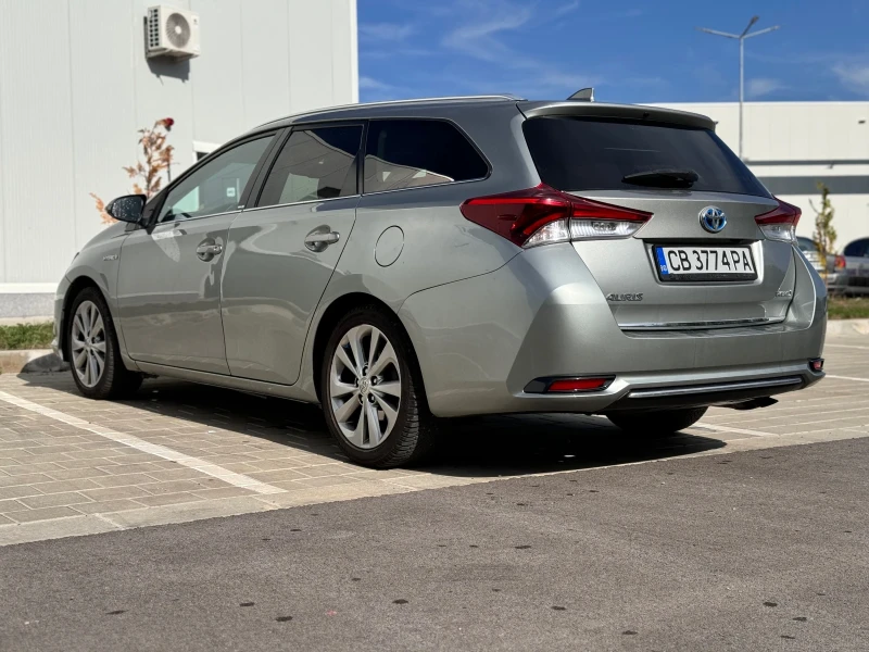 Toyota Auris 1.8 HYBRID LED NAVI LANE ASSIST , снимка 9 - Автомобили и джипове - 48109261