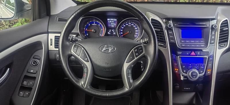 Hyundai I30 1.6 CRDI 110 k. Face Lift, снимка 13 - Автомобили и джипове - 48161152