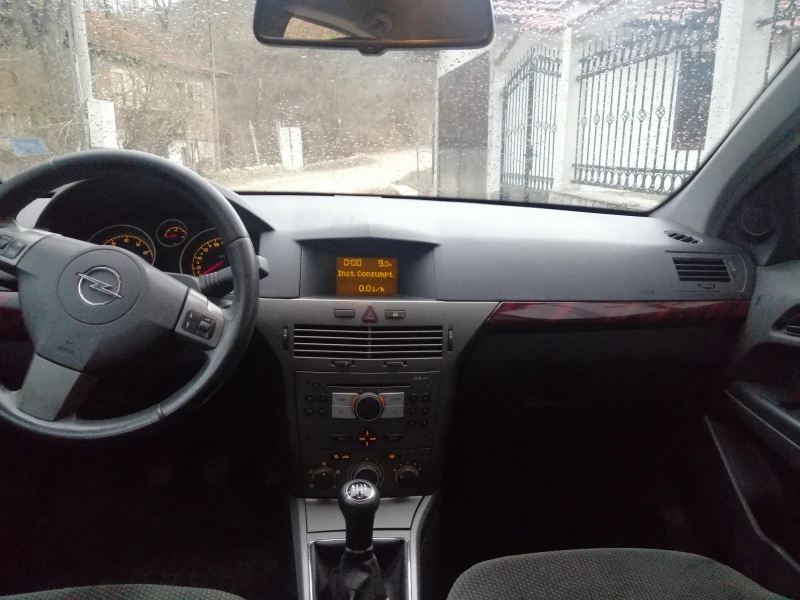 Opel Astra H 1.6i, снимка 9 - Автомобили и джипове - 48166756