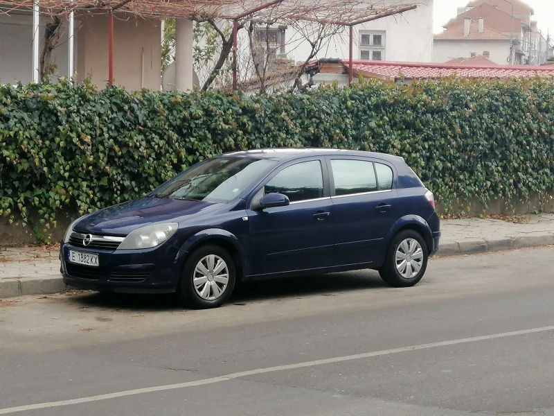 Opel Astra H 1.6i, снимка 1 - Автомобили и джипове - 48166756