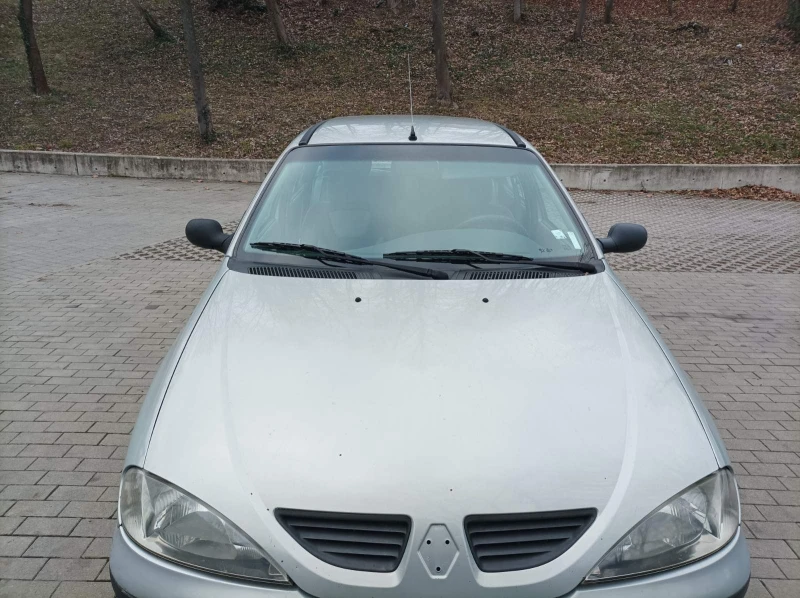 Renault Megane, снимка 10 - Автомобили и джипове - 48272215