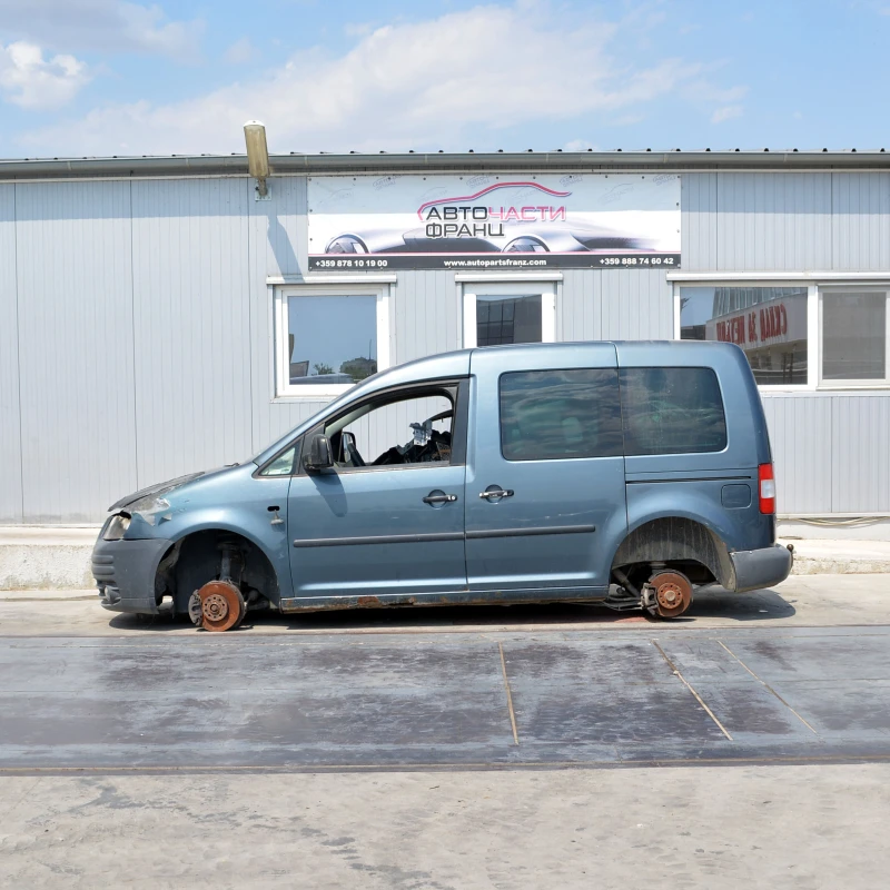 VW Caddy 1.9 TDI, снимка 3 - Автомобили и джипове - 51293398