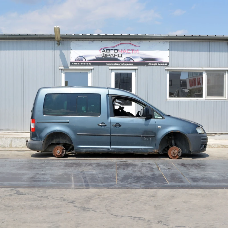 VW Caddy 1.9 TDI, снимка 2 - Автомобили и джипове - 51293398