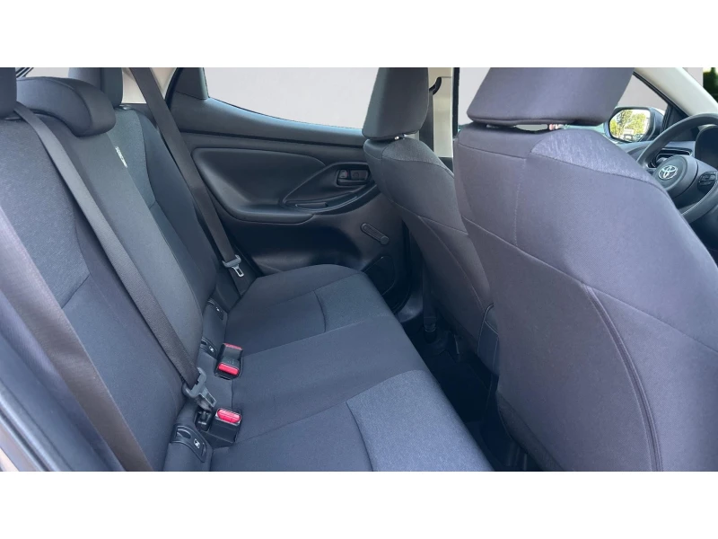 Toyota Yaris Месечна вноска от 350 лв., снимка 7 - Автомобили и джипове - 51988090