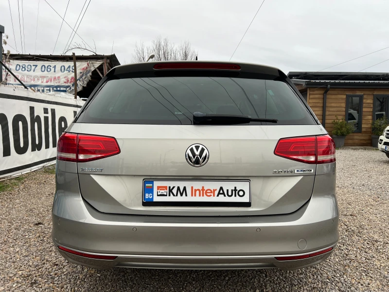 VW Passat 2.0TDI AUT/HIGHLINE/NAVI/СЕРВИЗНА ИСТОРИЯ/ACC, снимка 5 - Автомобили и джипове - 52672900
