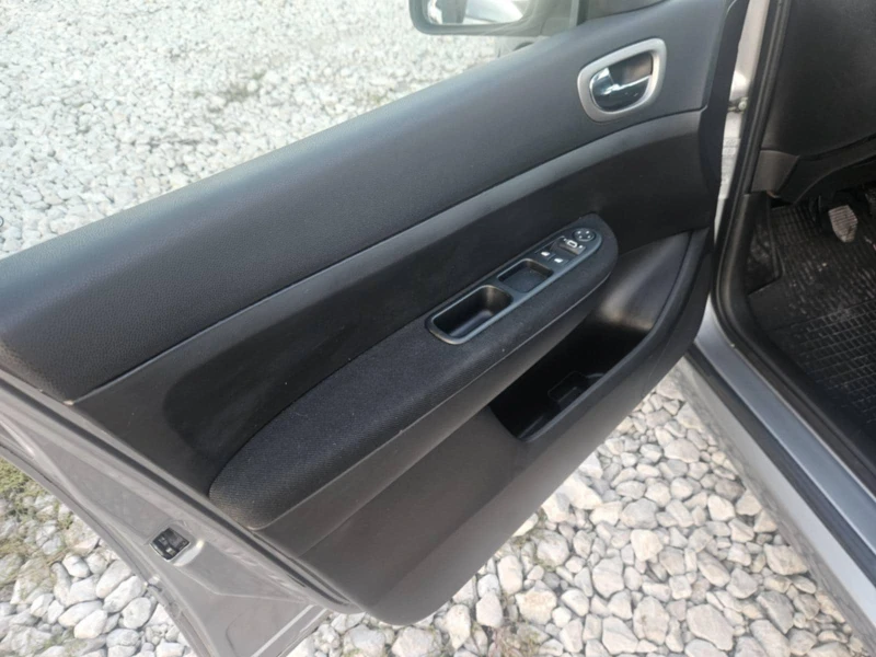 Peugeot 307 1.6HDI, снимка 10 - Автомобили и джипове - 52774978