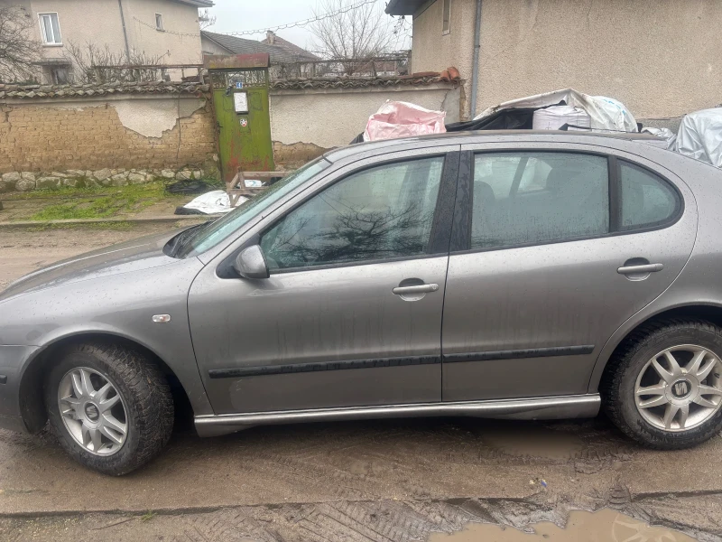 Seat Leon 1.9т, снимка 4 - Автомобили и джипове - 53598905