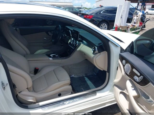 Mercedes-Benz C 300 COUPE* BURMESTER* AMBIENT* КАМЕРА* ПОДГРЕВ - изображение 10