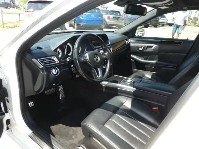 Mercedes-Benz E 400 * AMG ПАКЕТ* CARFAX * 360 * ПОДГРЕВИ * ПАНОРАМА - изображение 10