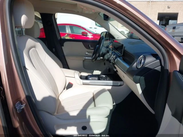 Mercedes-Benz EQB  300 SUV 4MATIC, снимка 6 - Автомобили и джипове - 54456933