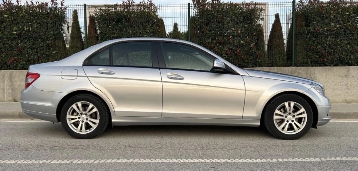 Mercedes-Benz C 180 Kompressor Classic* , снимка 4 - Автомобили и джипове - 47666252