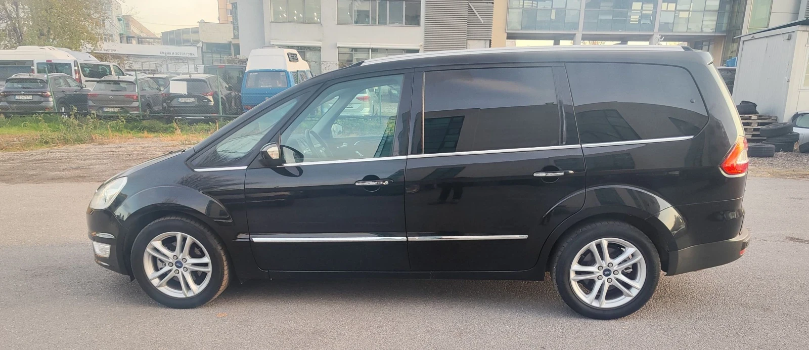 Ford Galaxy Facelift, 7 места , панорама , навигация - изображение 6