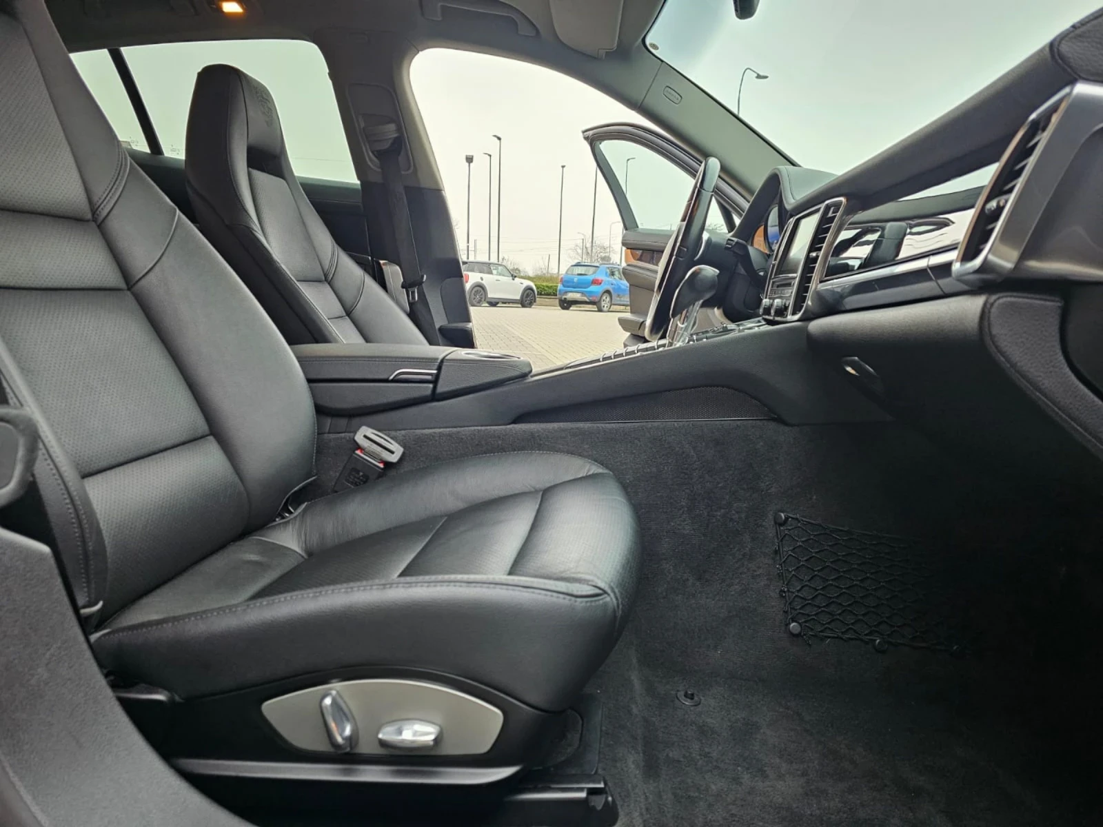 Porsche Panamera Топ състояние Регистрирана Реални километри!!! - изображение 8