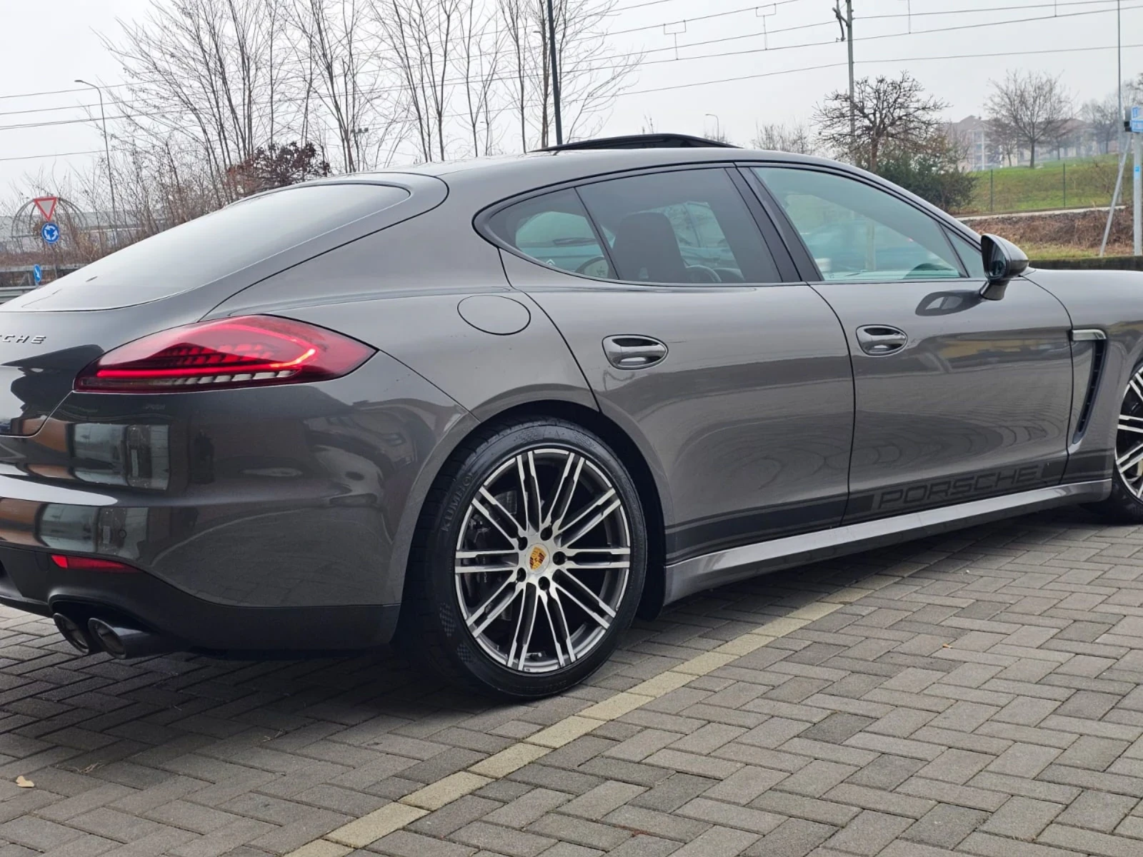 Porsche Panamera Топ състояние Регистрирана Реални километри!!! - изображение 3