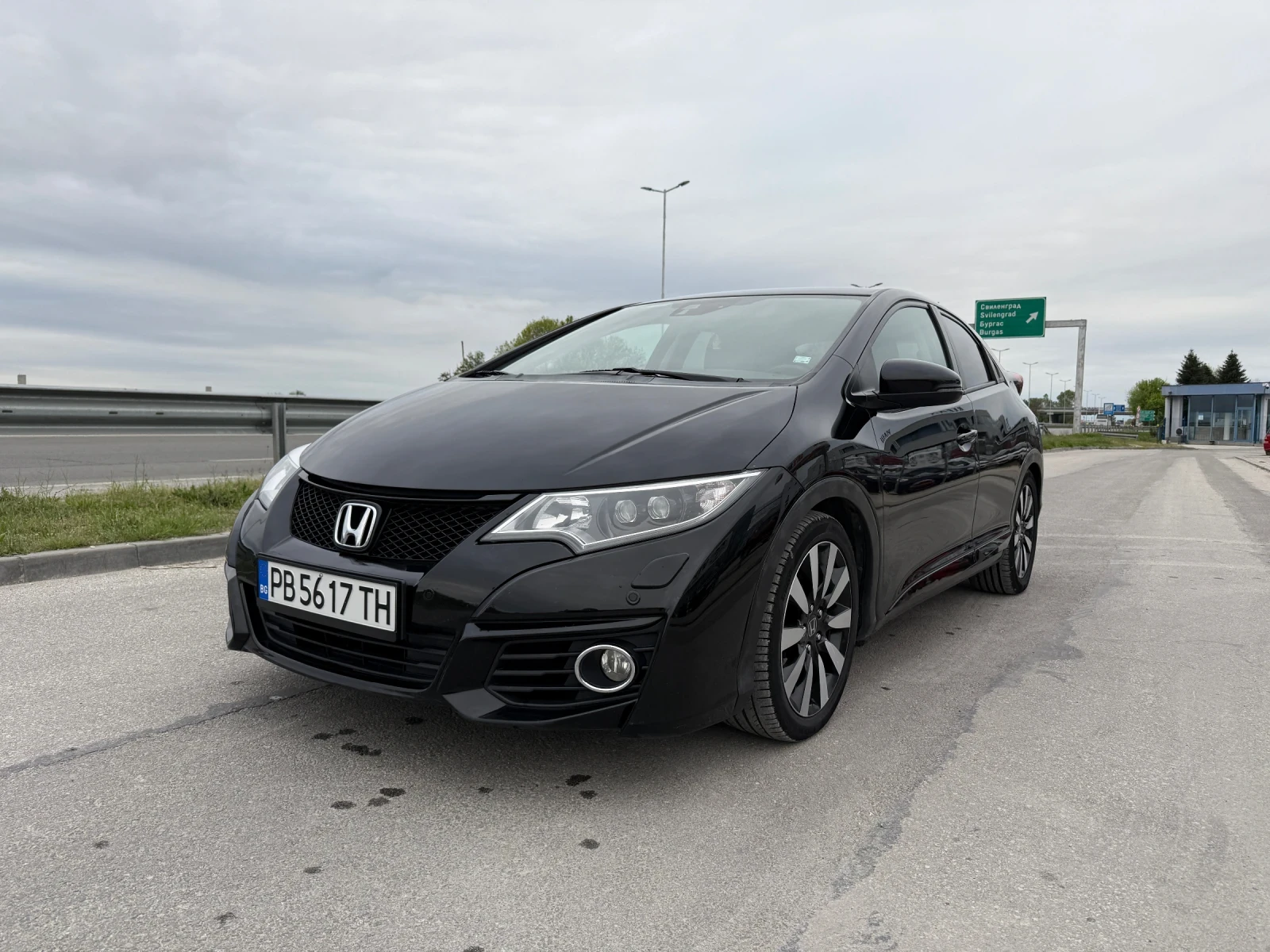 Honda Civic 1.6i-DTEC* LED INTELIGENT* DISTRONIC* NAVI* TYPE M - изображение 4