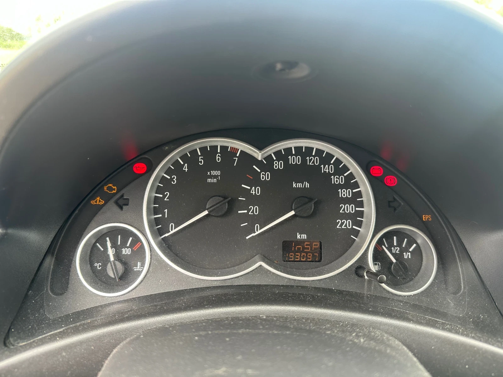 Opel Corsa 1.0 КЛИМАТИК - изображение 7