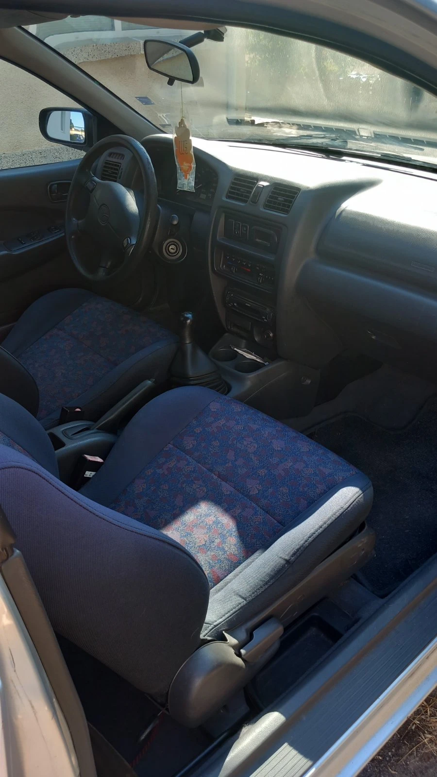 Mazda 323 1.5 - изображение 4