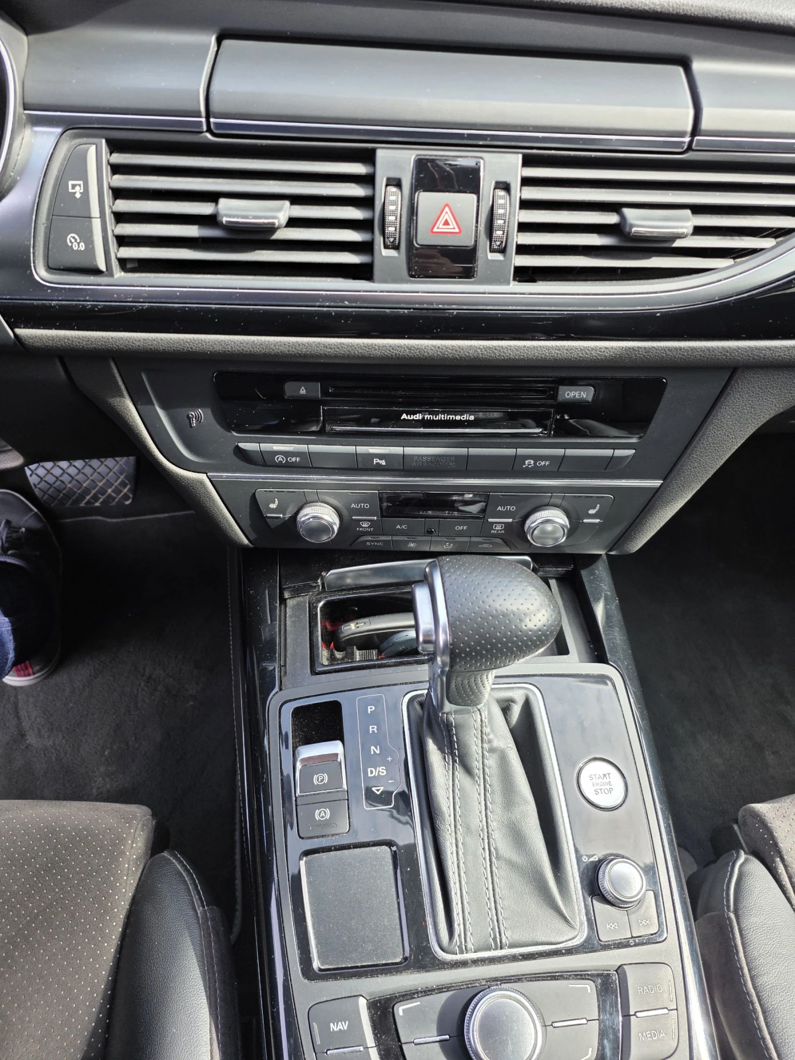 Audi A6 S-Line BiTurbo 313k.c., снимка 13 - Автомобили и джипове - 54038234