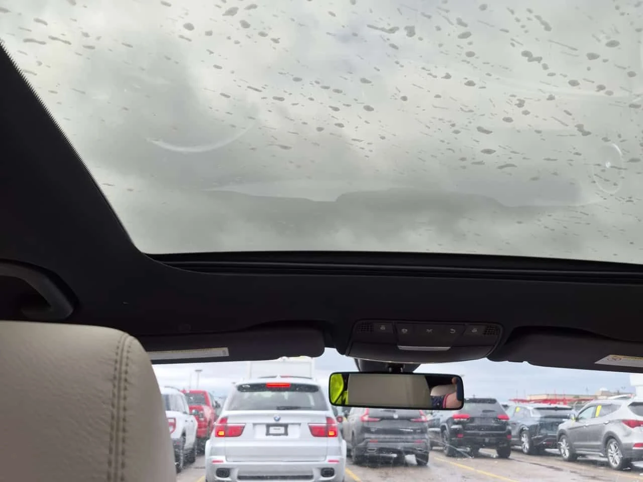 Mercedes-Benz E 400 * CARFAX * ЦЕНА ДО БГ, снимка 12 - Автомобили и джипове - 54223298