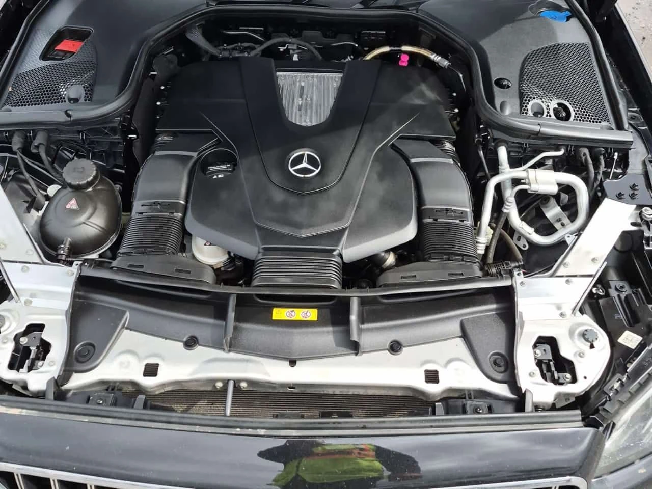 Mercedes-Benz E 400 * CARFAX * ЦЕНА ДО БГ, снимка 17 - Автомобили и джипове - 54223298