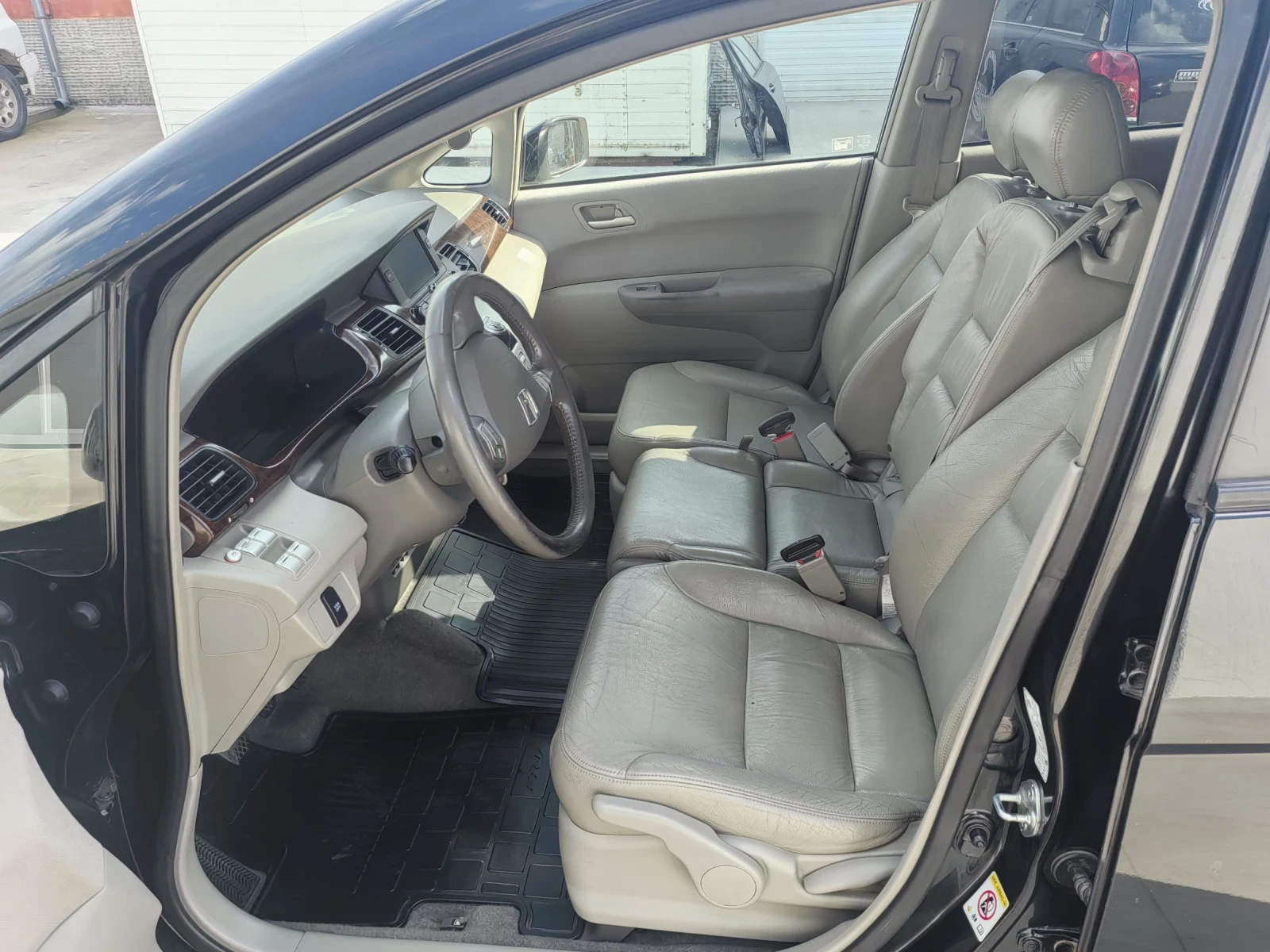 Honda Fr-v Климатроник 6 Места , снимка 9 - Автомобили и джипове - 54228809