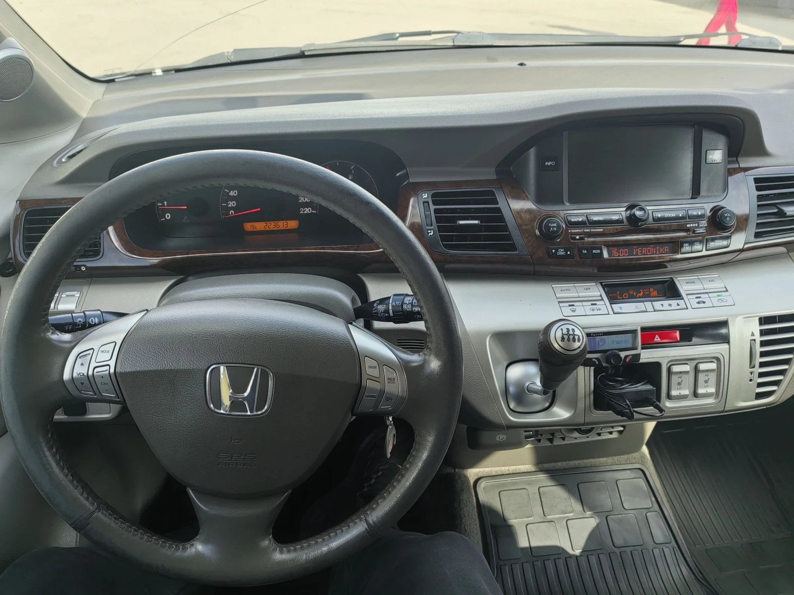 Honda Fr-v Климатроник 6 Места , снимка 16 - Автомобили и джипове - 54228809