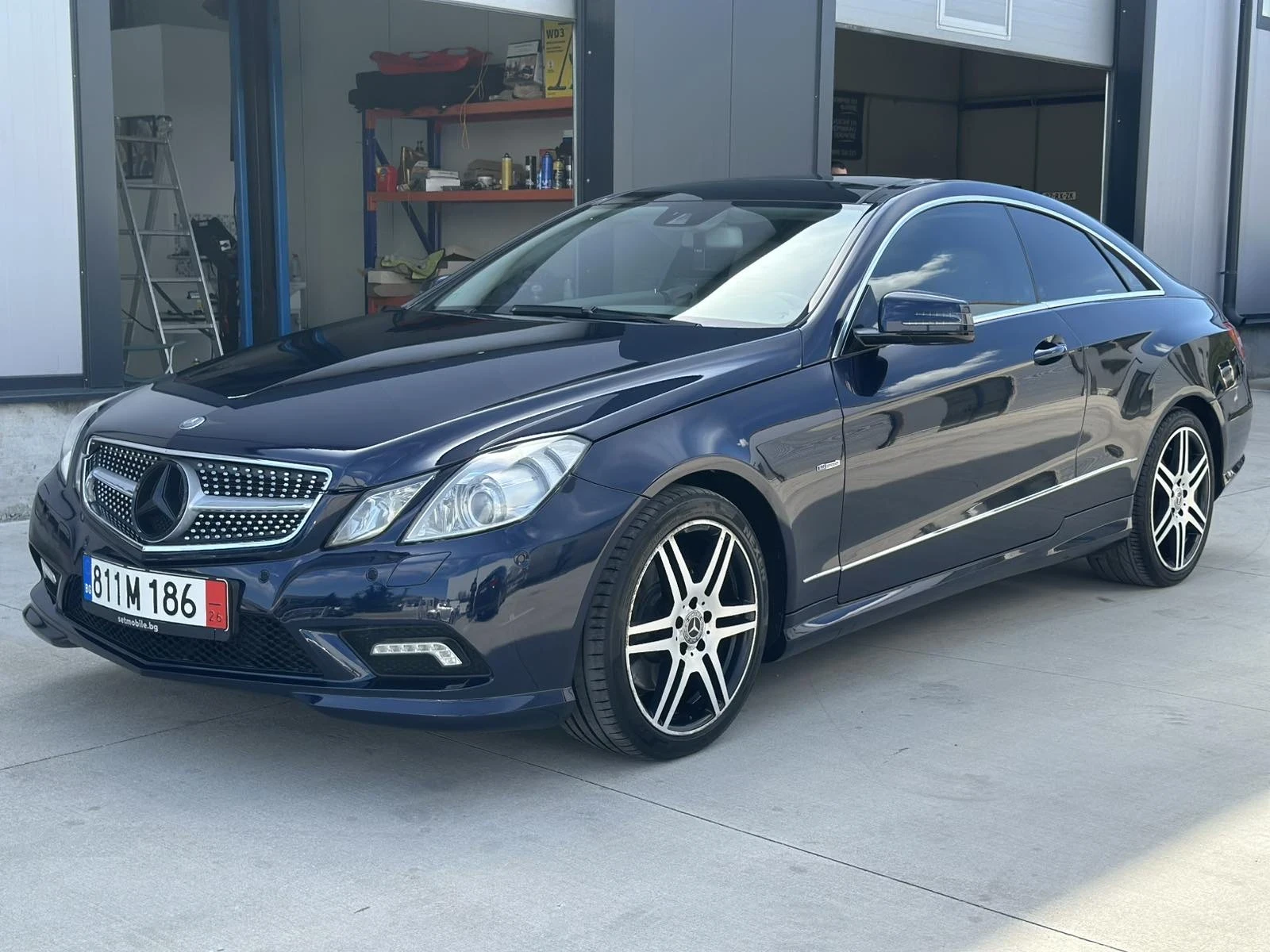 Mercedes-Benz E 350 AMG optic / 265hp / NEW / 7g plus, снимка 3 - Автомобили и джипове - 54302871