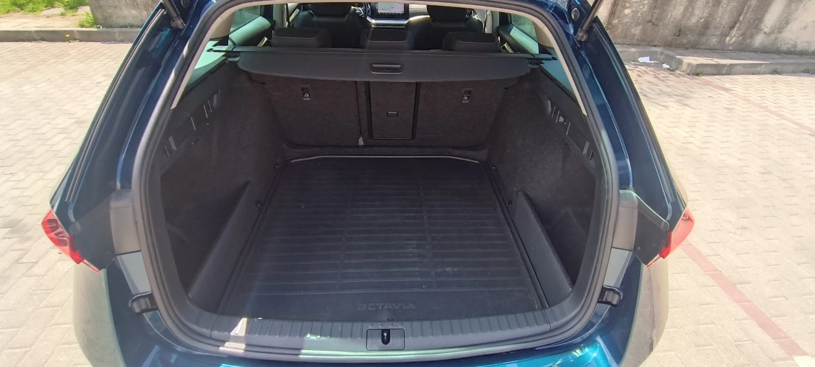 Skoda Octavia 2.0TDI/150к.с/4х4/Гаранция, снимка 16 - Автомобили и джипове - 54456428