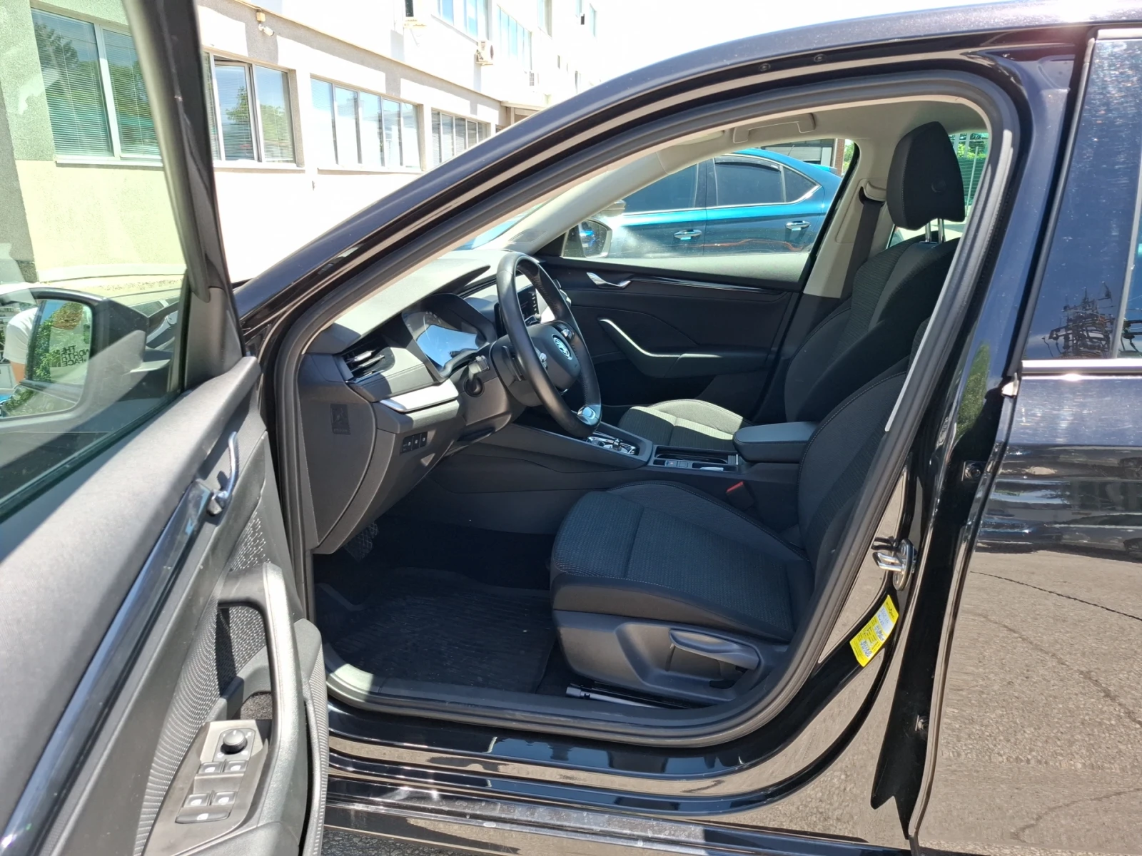 Skoda Octavia 2.0TDI / 7DSG, снимка 7 - Автомобили и джипове - 54719483